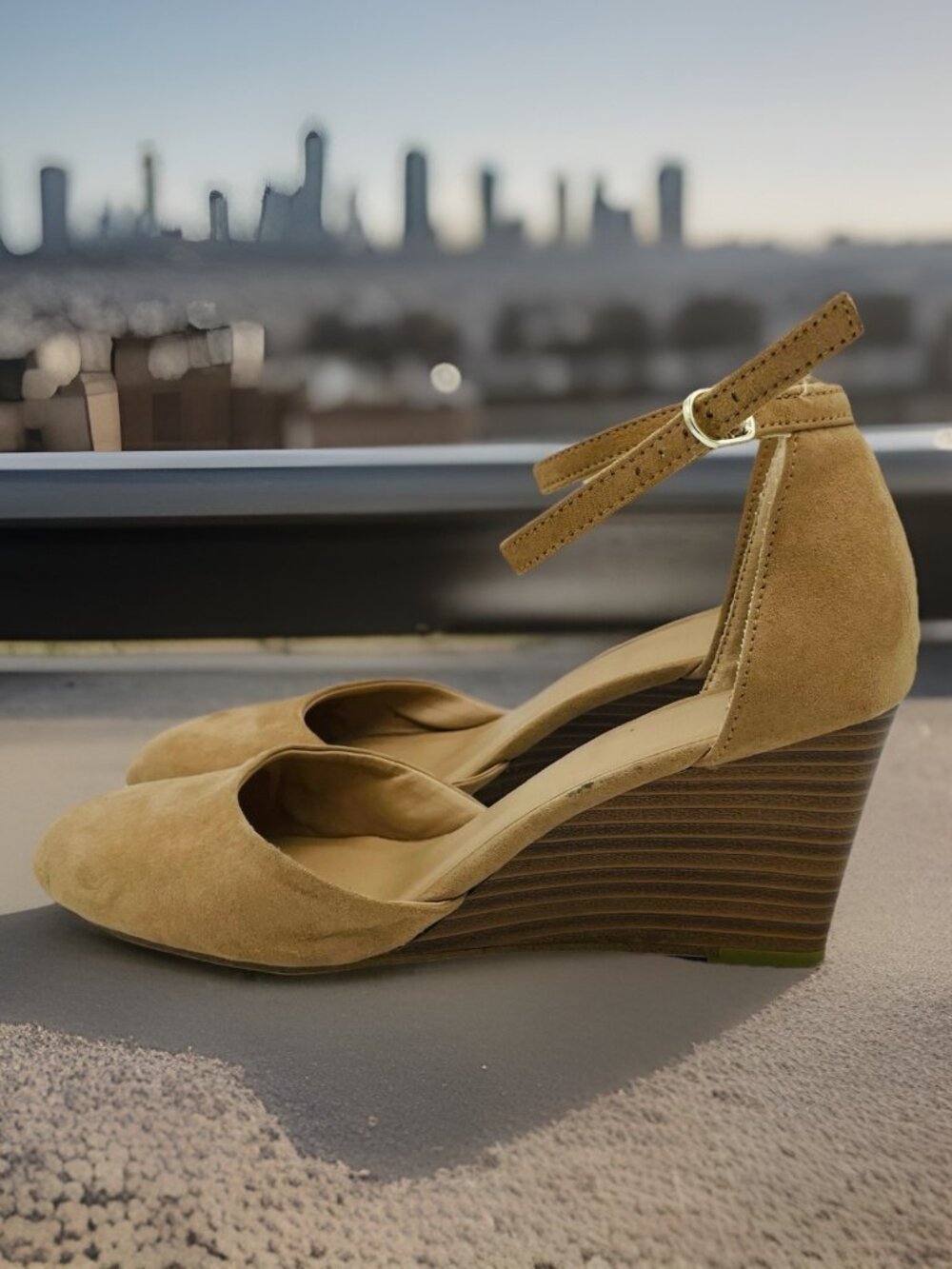 A New Day Womens Shoes Size 7.5 Tan Brown Wedge Heel Ankle Strap Comfort Sandals - Picture 2 of 11